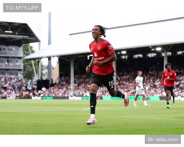 实时:科隆获得点球,但杜达主罚被门将扑出。 实时:科隆获得点球,但杜达主罚被门将扑出。