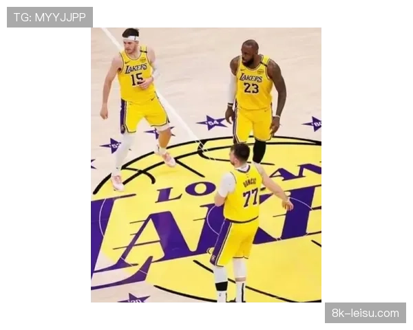 湖人131-107大胜爵士，詹姆斯半场18分提前休息